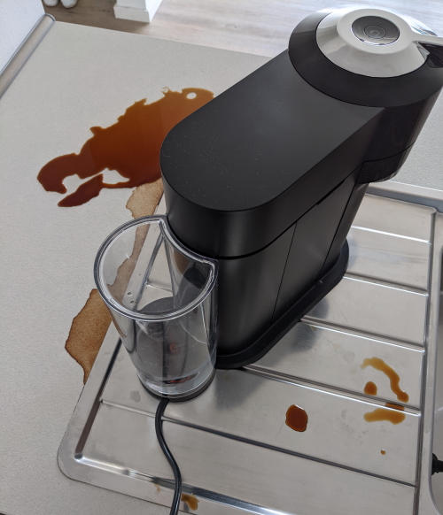 Nespresso Vertuo Next Wasser l 228 uft aus bei der Kaffeemaschine Wie 